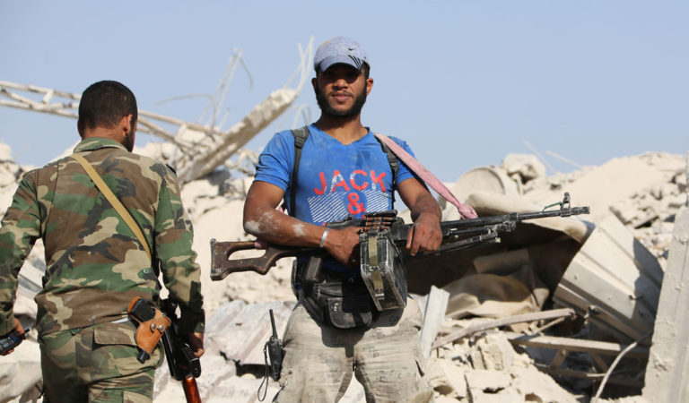 Syria-Pro-Regime-Forces-Outskirts-Damascus-STRINGER-AFP-Getty-1024-600-768x450